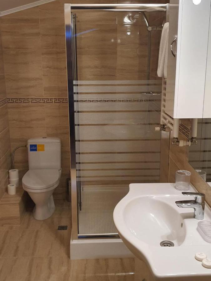 Complex Azar Hotel Galaţi Buitenkant foto