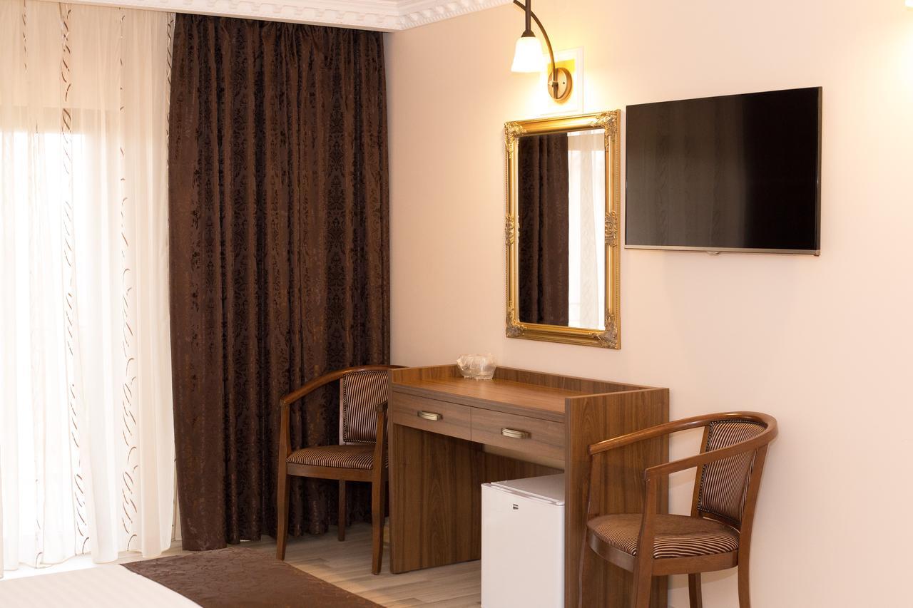 Complex Azar Hotel Galaţi Buitenkant foto