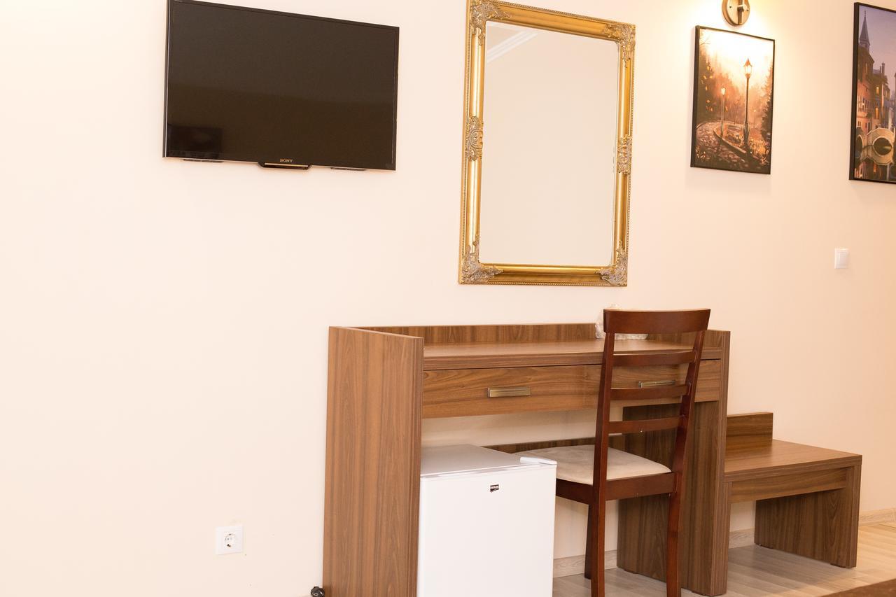 Complex Azar Hotel Galaţi Buitenkant foto
